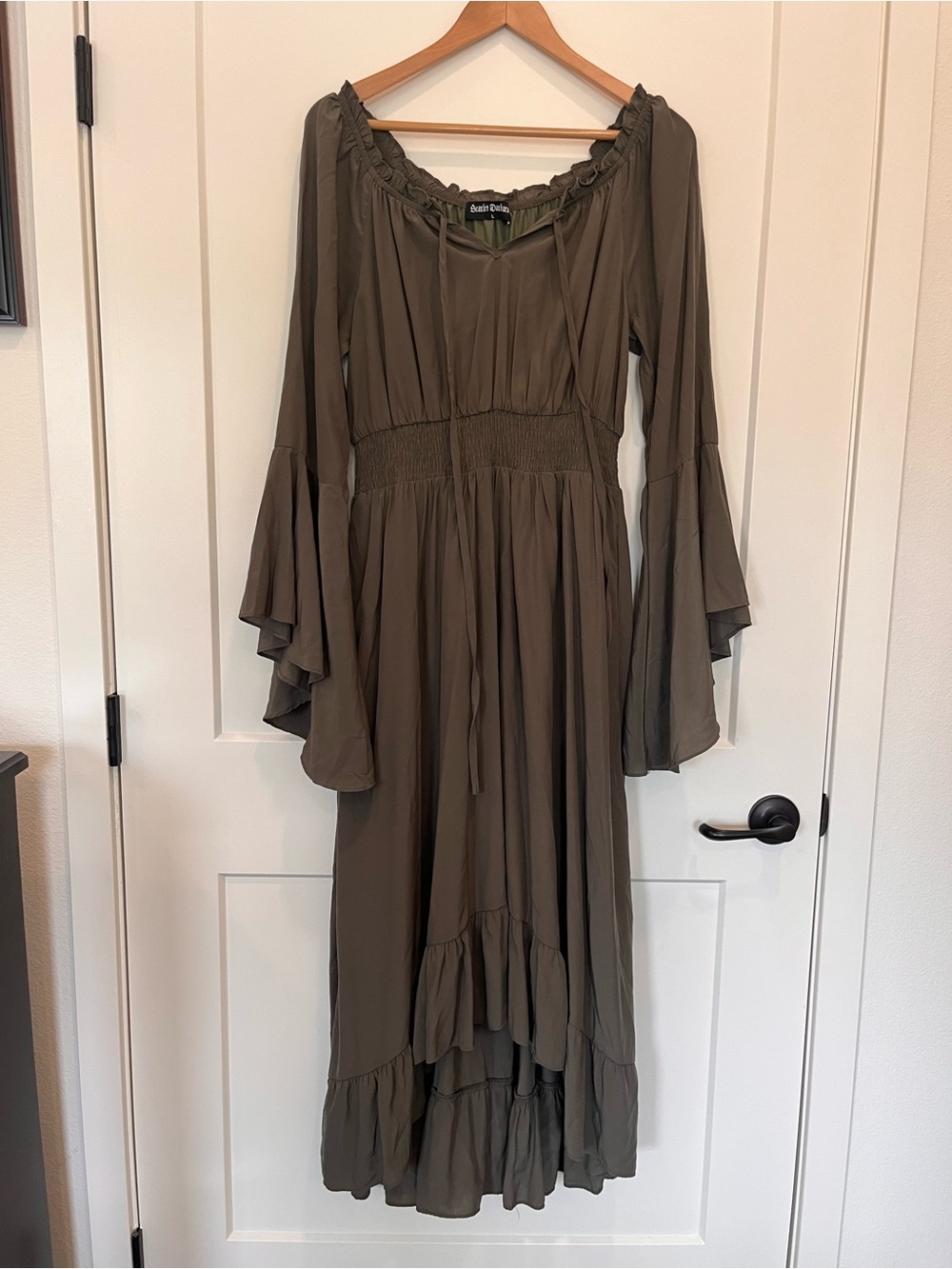 Scarlet Darkness olive green Renaissance smocked waist bell sleeves witchy dress